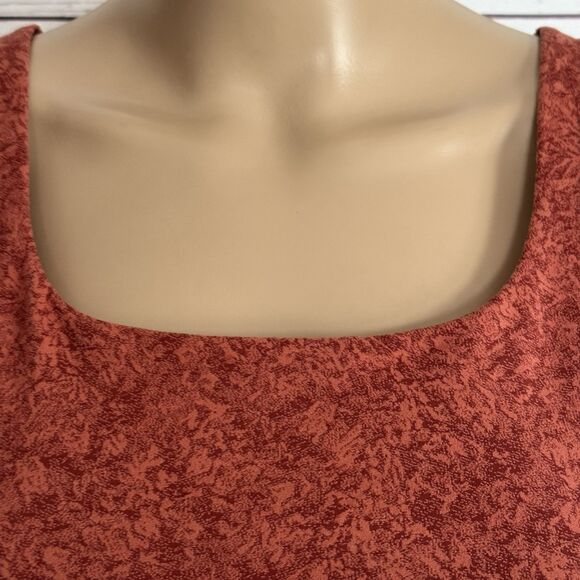 Athleta Strappy Sports Bra - Picture 2 of 15